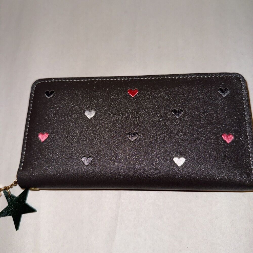 NWT Ladies Gray Faux Leather Zip Around Wallet Detached Wristlet Embroidery
